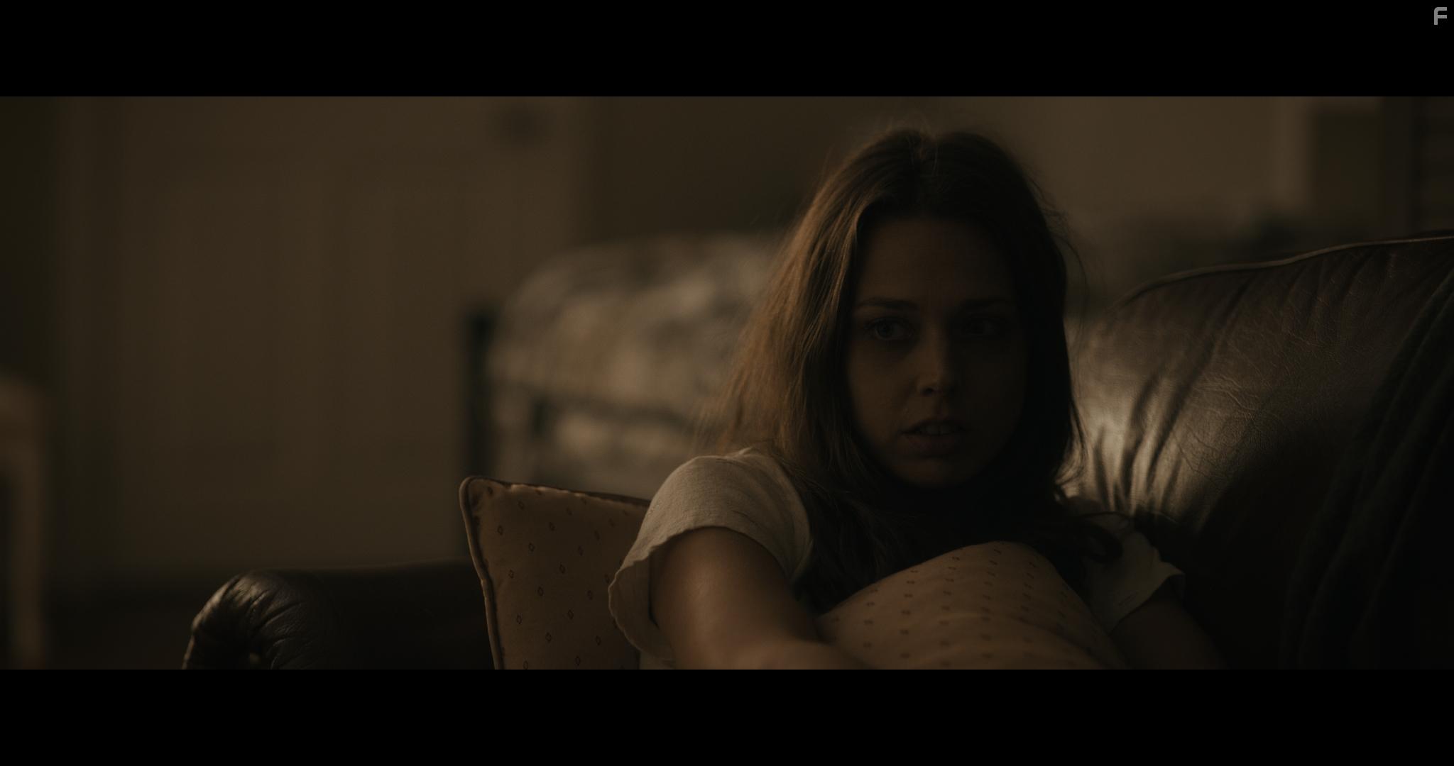 Jessica Renee Russell in Night Into Day (2020)