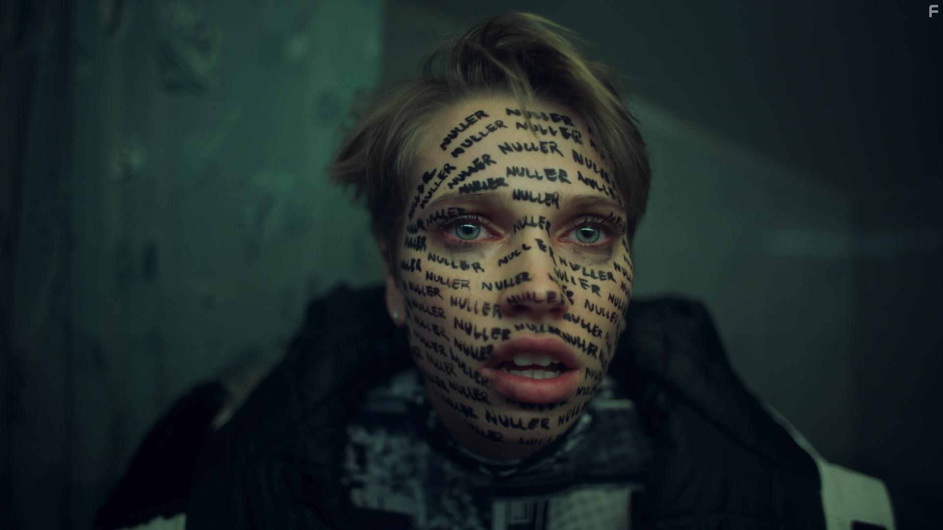 Thea Sofie Loch Nss in Delete Me (2021)