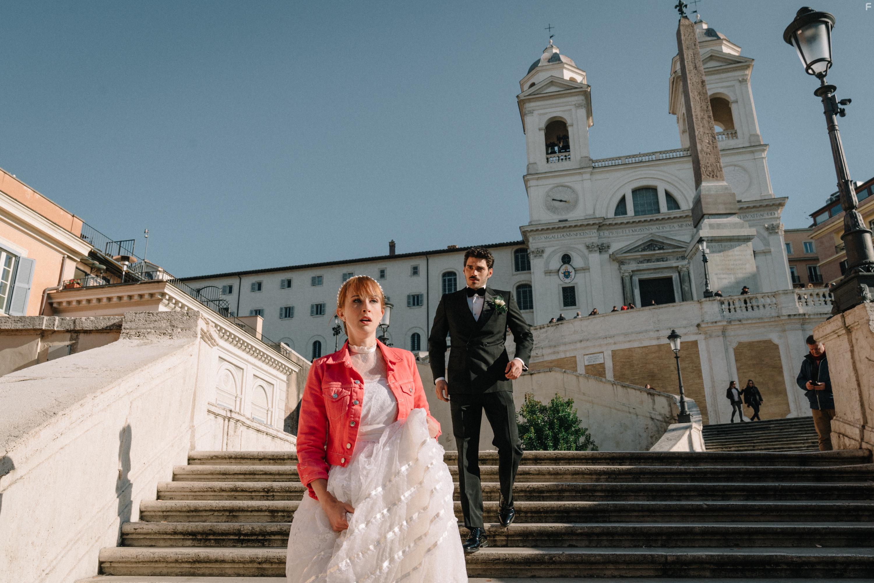 Giuseppe Maggio and Ingrid Garca Jonsson in Explota Explota (2020)