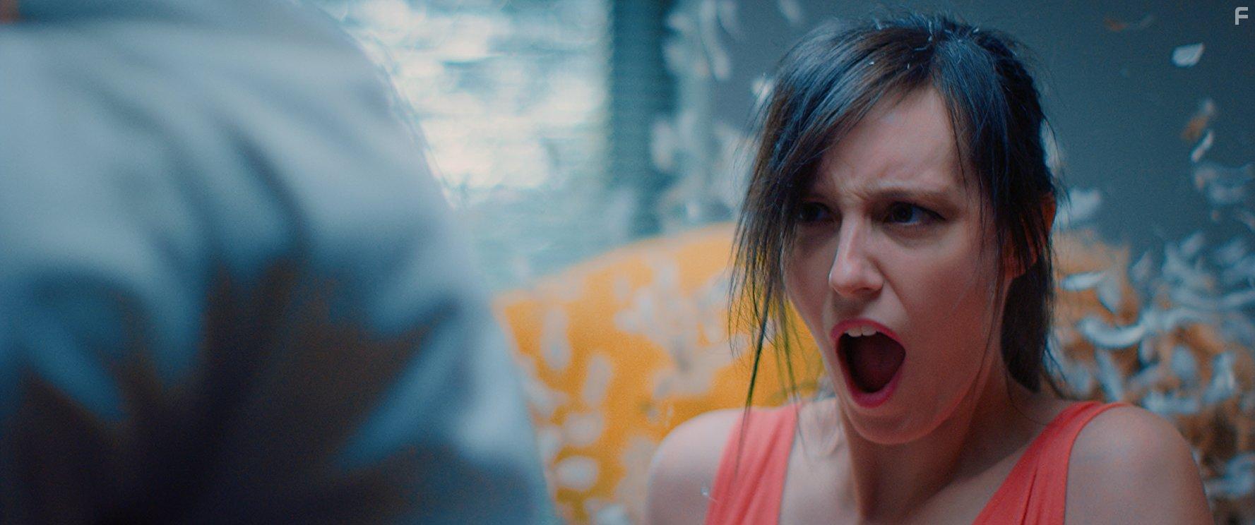 Valeri Bates in Pity I Don't Have Perfect Pitch Too (2017)