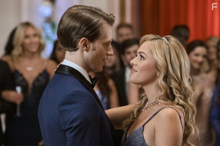 Jonathan Keltz and Natalie Hall in Fit for a Prince (2021)