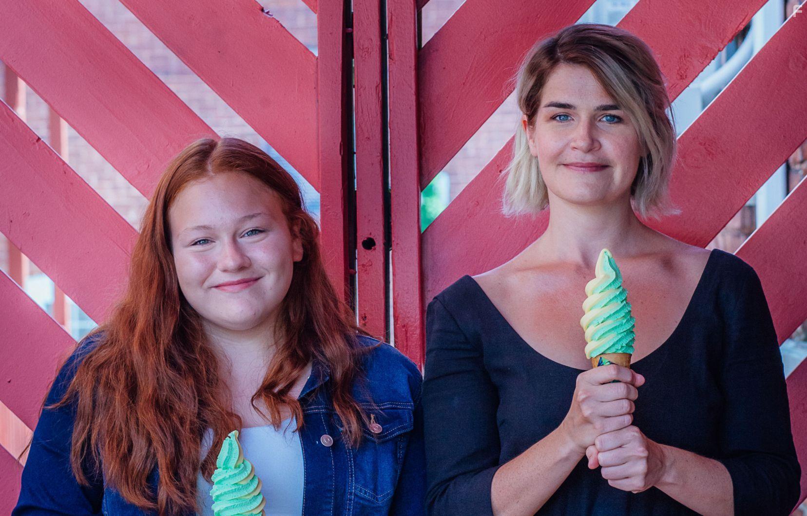 Anne mond and Alexane Jamieson at an event for Jeune Juliette (2019)