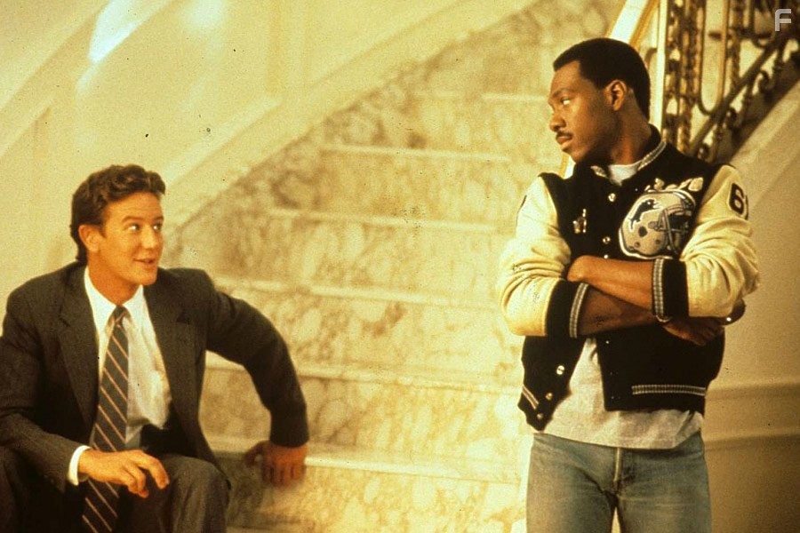 Eddie Murphy and Judge Reinhold in Полицейский из Беверли-Хиллз II (1987)
