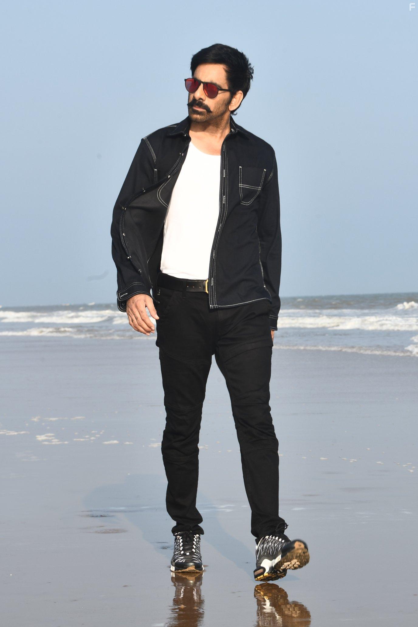 Ravi Teja in Krack (2021)