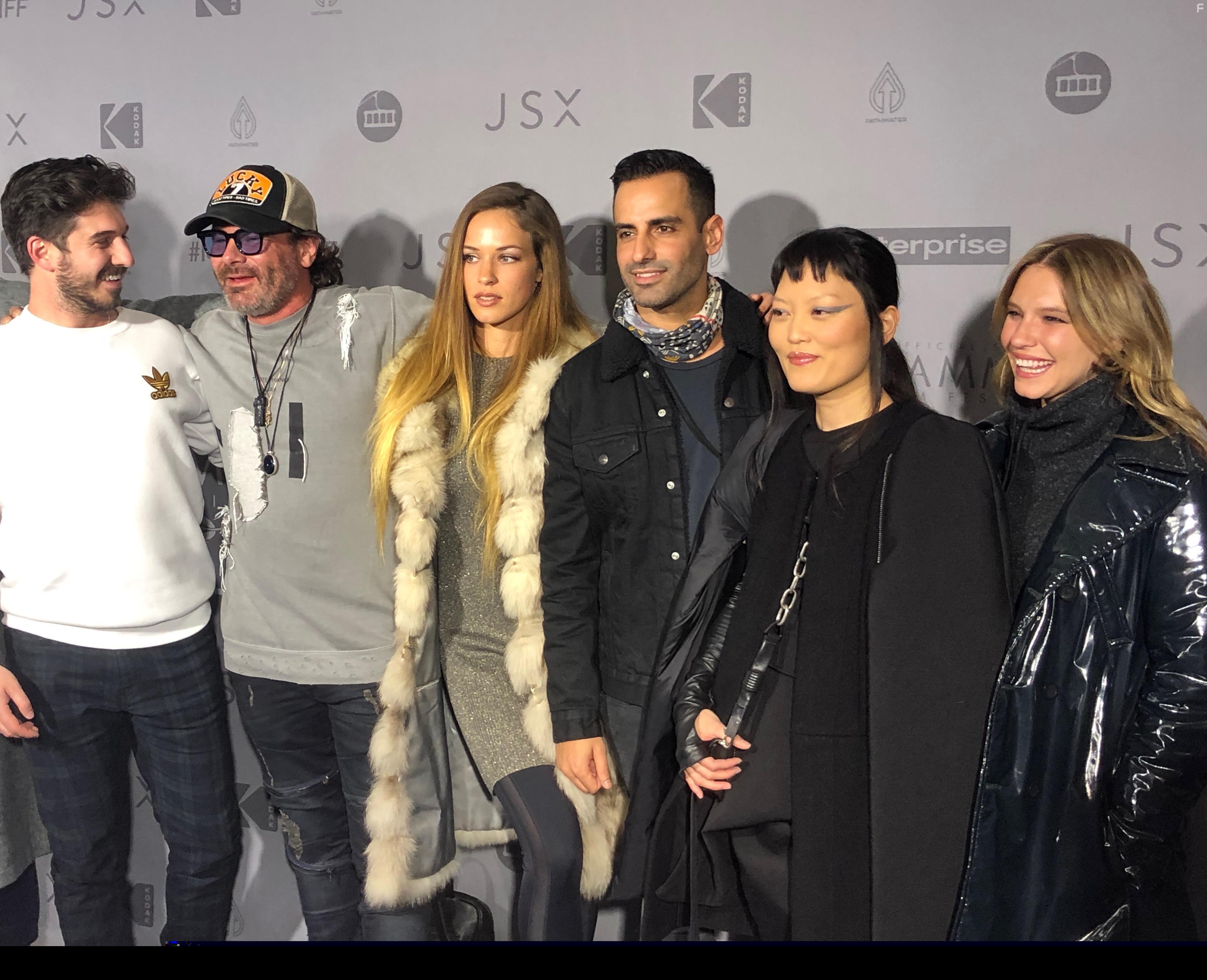 Hana Mae Lee, Jess Varley, Alexis Knapp, Eric B. Fleischman, Mickey Gooch Jr., and Maurice Fadida at an event for Phobias (2021)