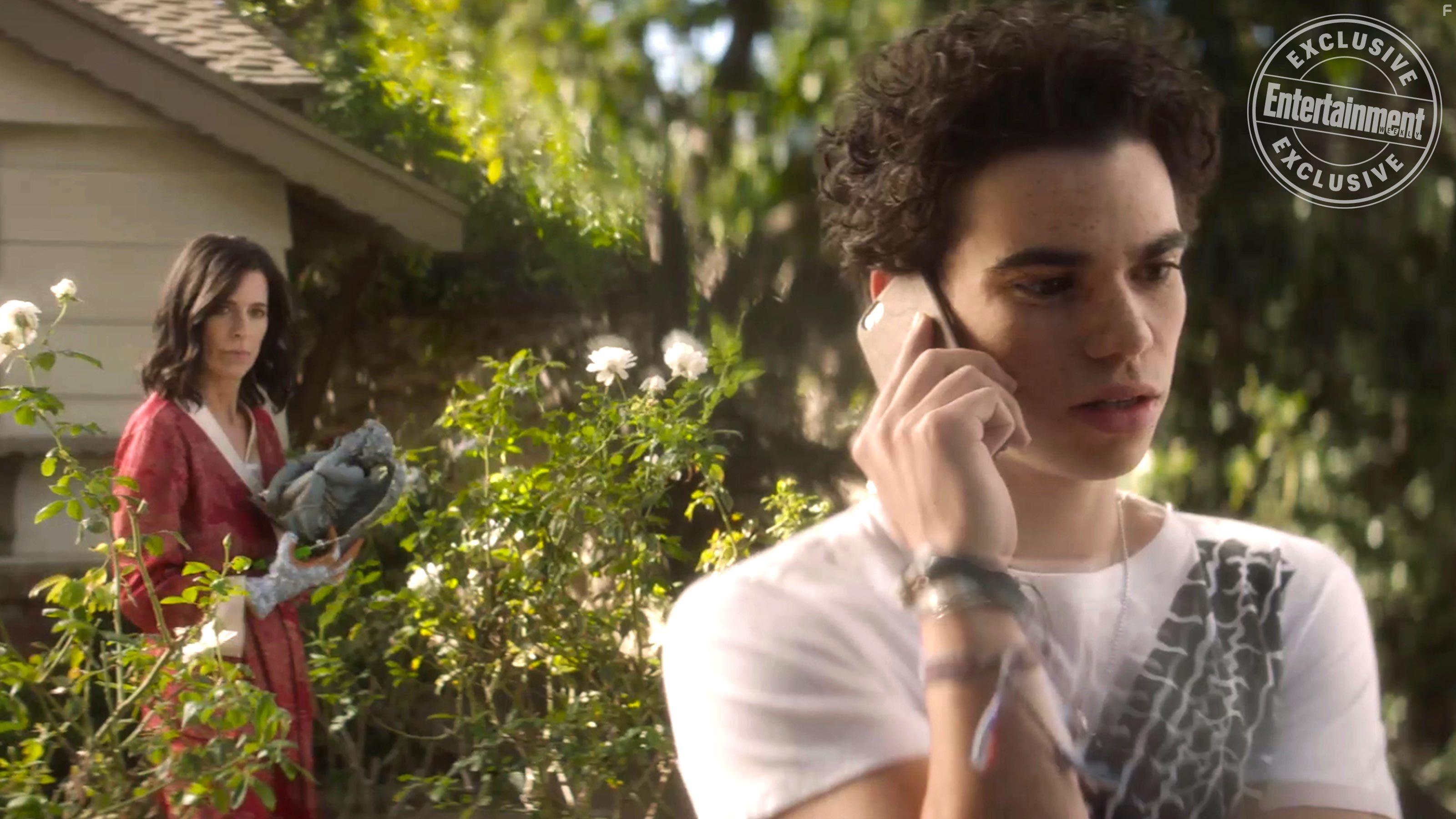 Perrey Reeves and Cameron Boyce in Paradise City (2021)