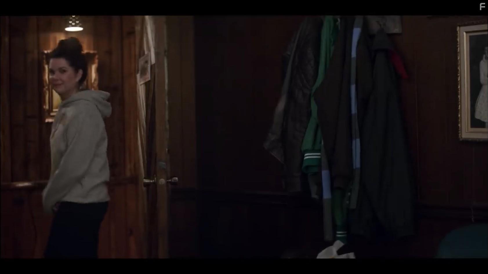 Lauren Graham in The Mighty Ducks: Game Changers (2021)