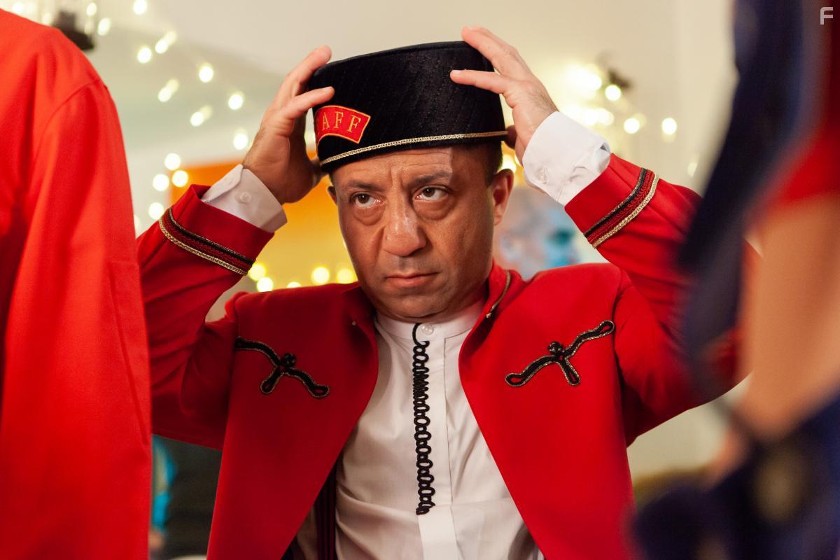 Любовь и монстры #2