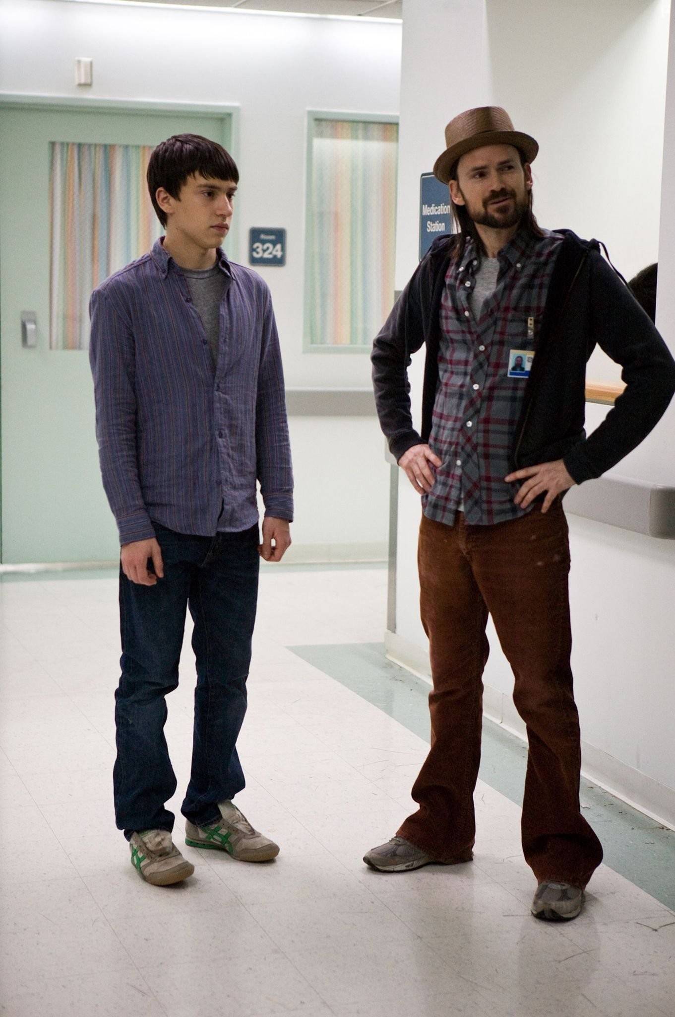 Jeremy Davies and Keir Gilchrist in Это очень забавная история (2010)