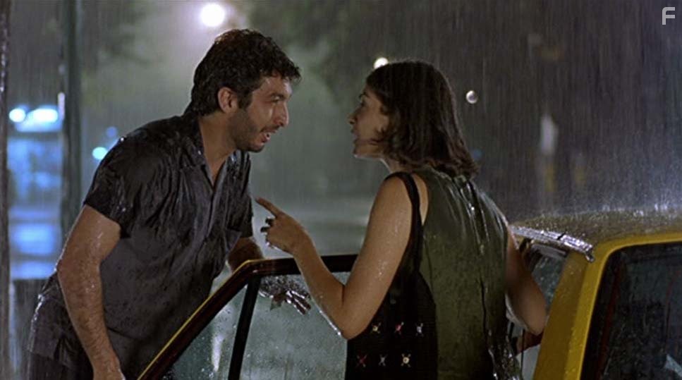 Ricardo Dar?n and Soledad Villamil in Все та же любовь, все тот же дождь (1999)