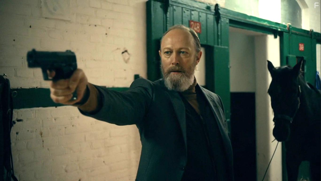 Lars Mikkelsen in Forhret (2019)