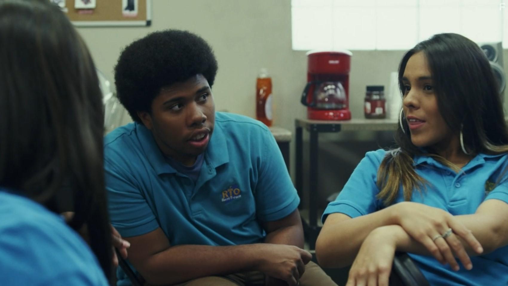 Still of Jeremy Hunter, Lakeshia Bonner and Desiree Ballesteros in South Side