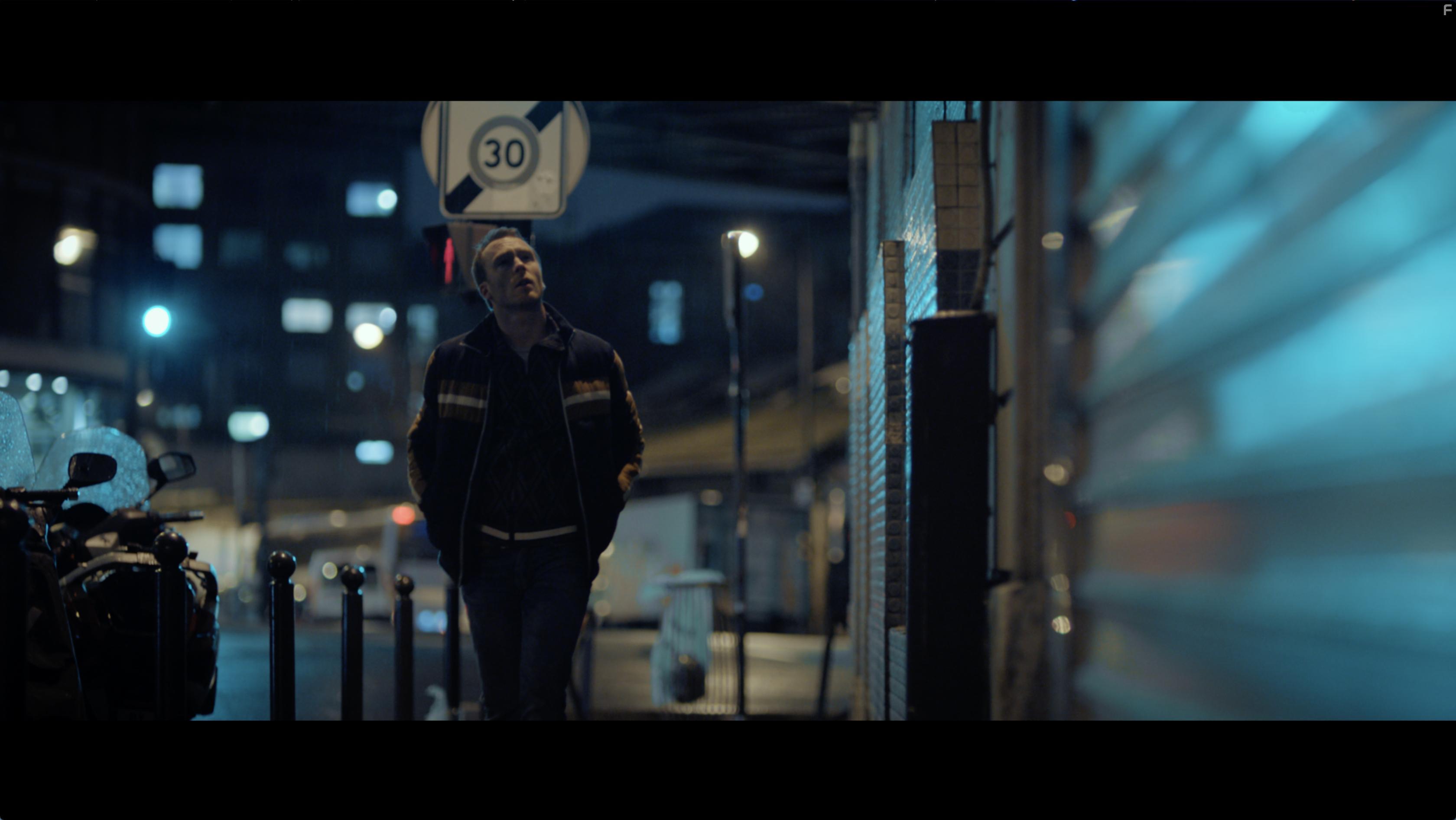 Nicolas Cuche, Sylvie Testud, Michal Youn, Oscar Copp, and Tristan Tortuyaux in Deux gouttes d'eau (2018)