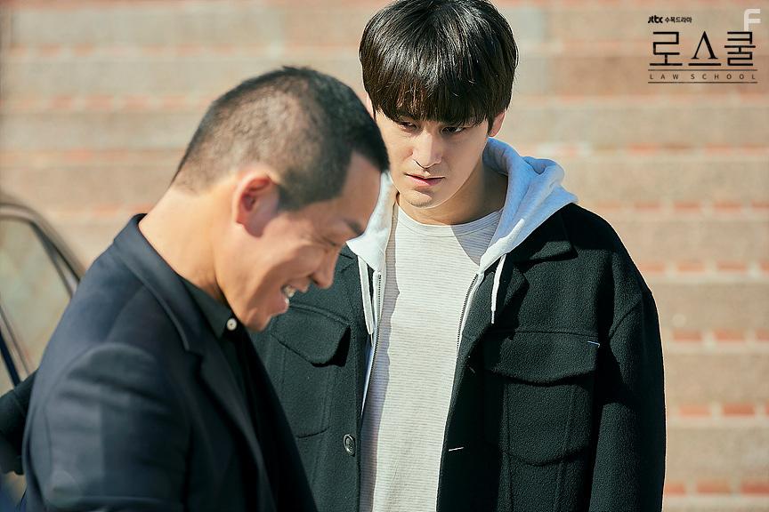 Школа права