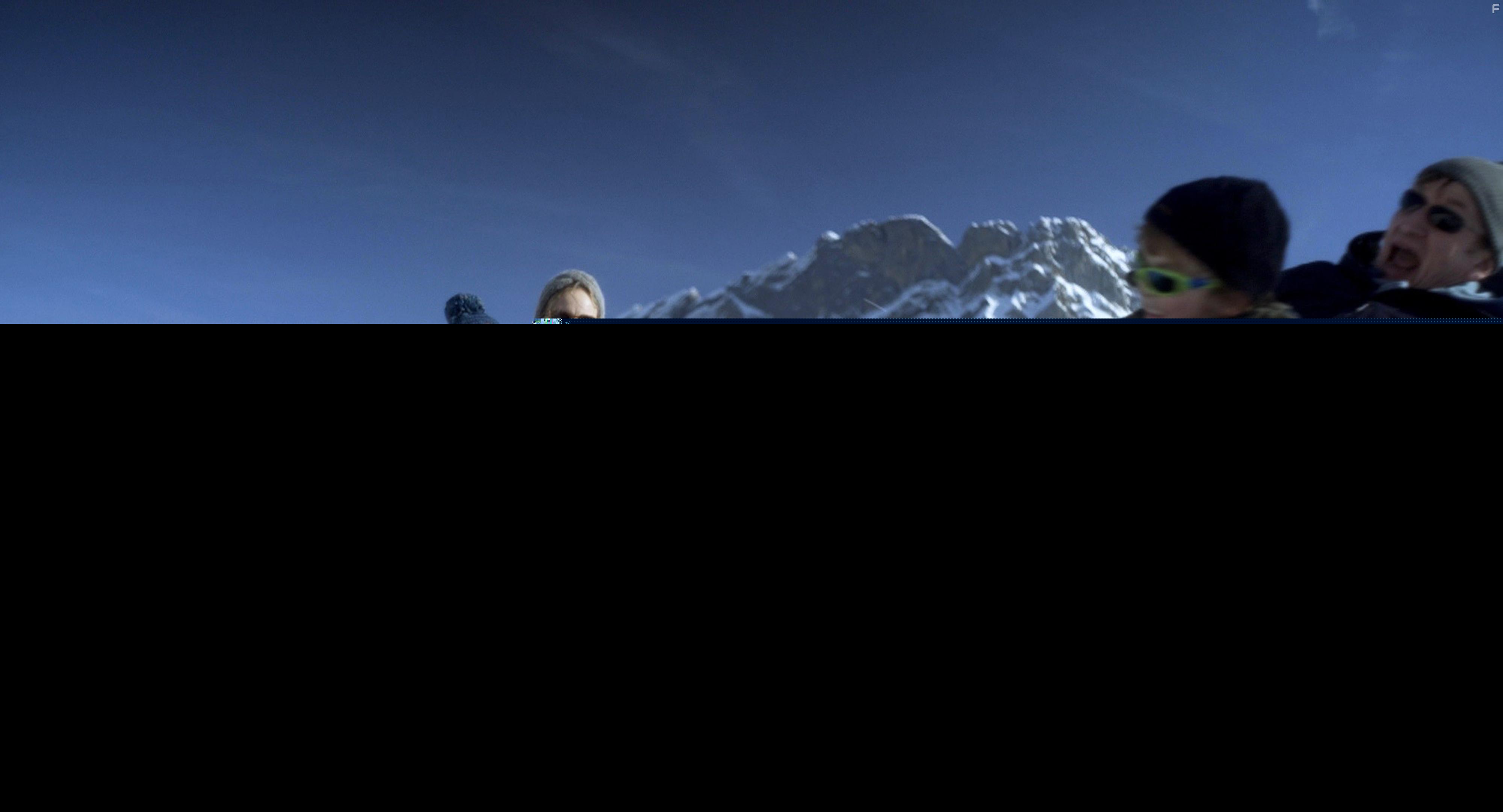 Nina Hoss, Linne-Lu Lungershausen, Noah Tscharland, and Lars Eidinger in Schwesterlein (2020)