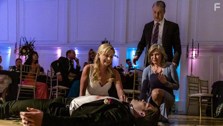 Keith MacKechnie, Lindsay Maxwell, Roz Murray, and Kurt Szarka in Picture Perfect Mysteries: Newlywed and Dead (2019)