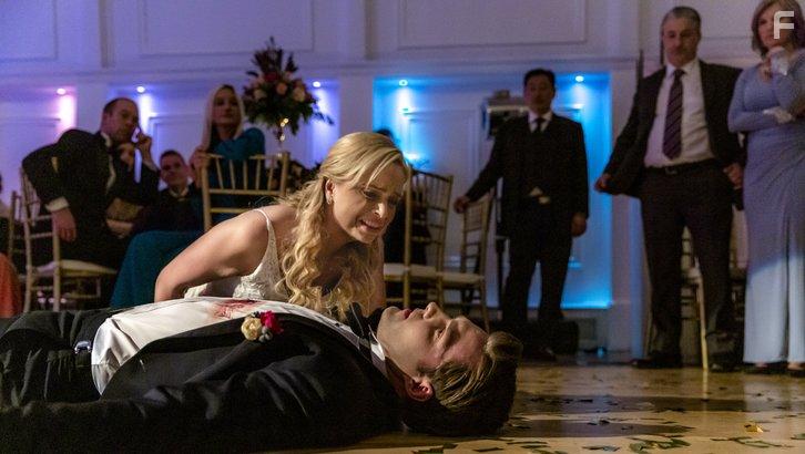 Keith MacKechnie, Lindsay Maxwell, Roz Murray, and Kurt Szarka in Picture Perfect Mysteries: Newlywed and Dead (2019)