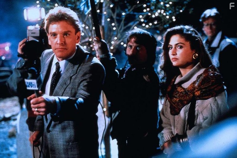 William Atherton and Tracy Reiner in Крепкий орешек (1988)