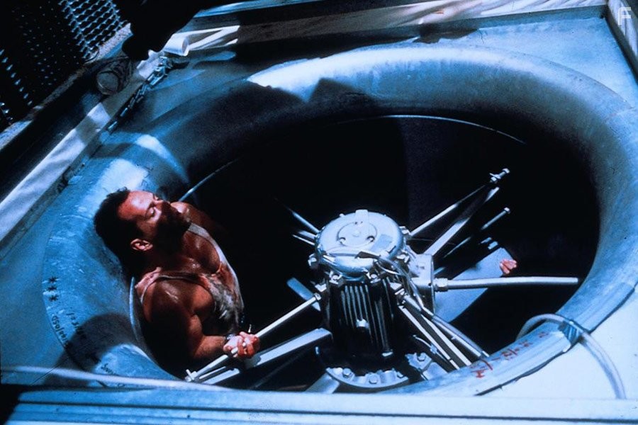 Bruce Willis in Крепкий орешек (1988)