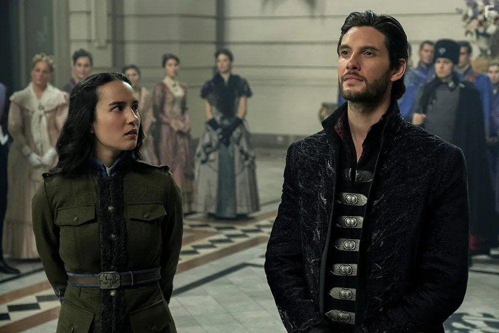 Ben Barnes and Jessie Mei Li in Shadow and Bone (2021)