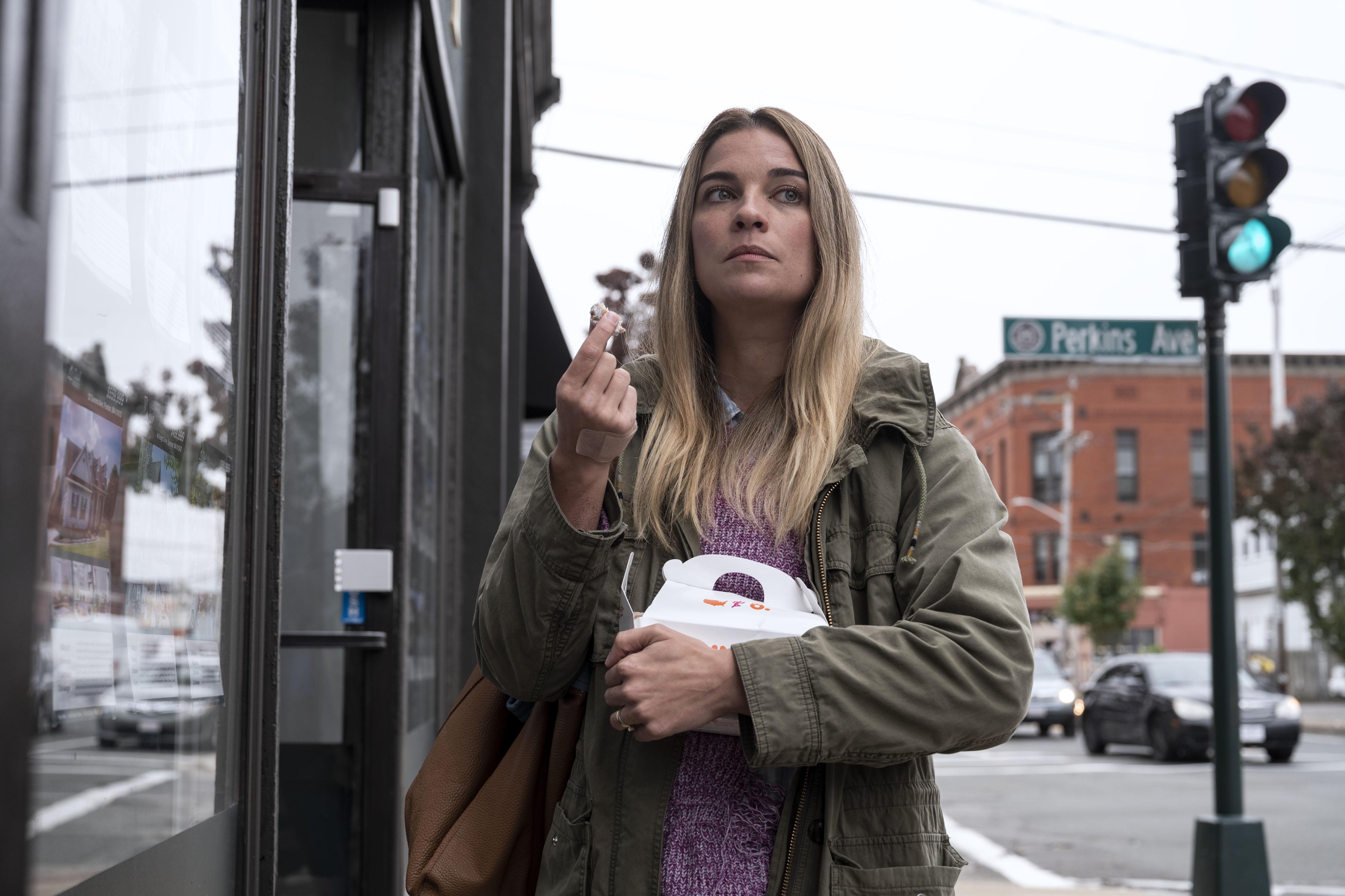 Annie Murphy in Kevin Can F**k Himself (2021)