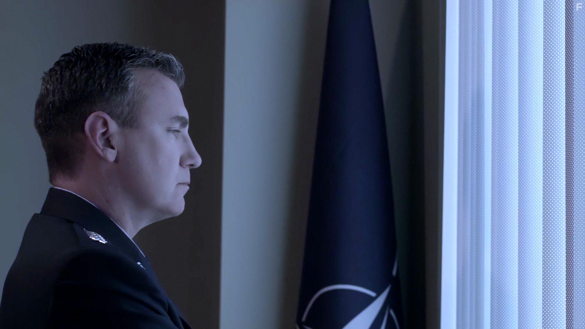 Paul Noonan in First Signal (2021)