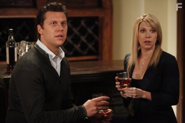 Mary Elizabeth Ellis in Идеальные пары (2010)