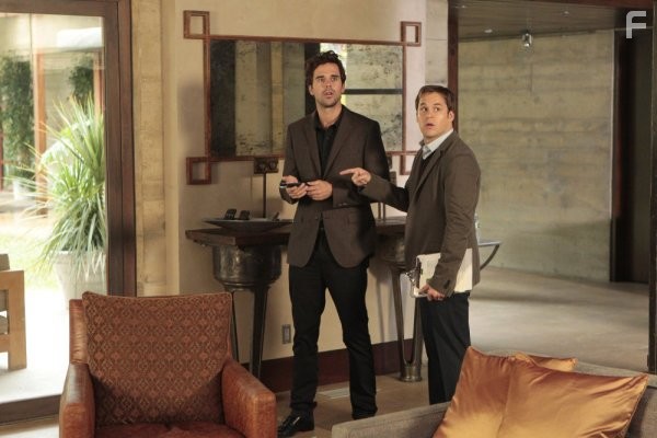 David Walton and Kyle Bornheimer in Идеальные пары (2010)