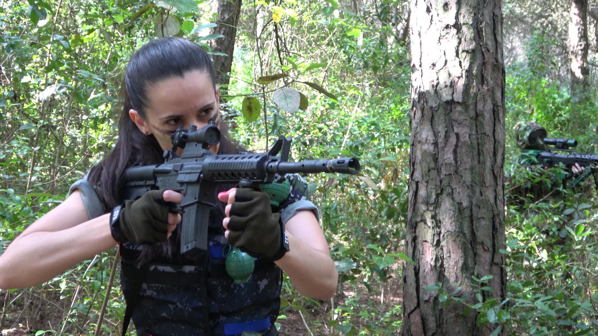 Roy Almeida and Luciana Jesus in Inimigo Desconhecido: Enemy Unknown (2020)