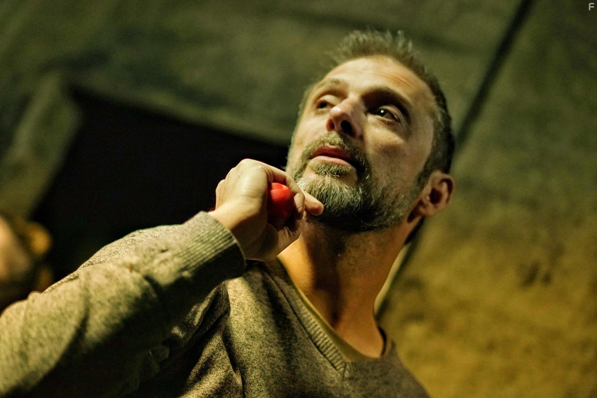 Enzo Tedeschi on the set of Deadhouse Dark.