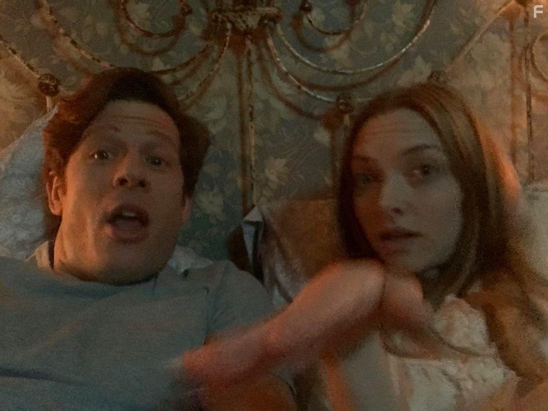 Amanda Seyfried and James Norton in Things Heard & Seen (2021)