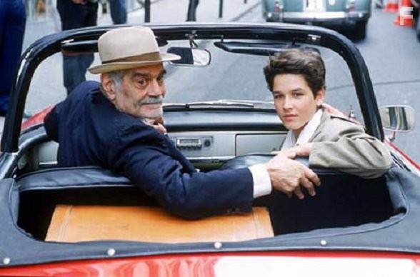 Omar Sharif and Pierre Boulanger in Мсье Ибрагим и цветы Корана (2003)