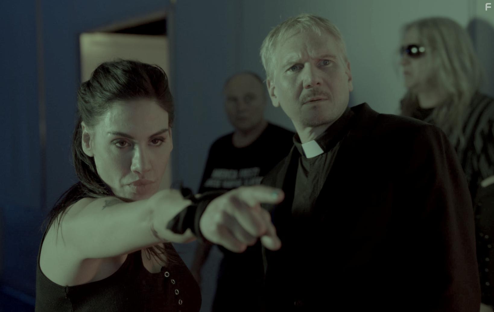 Rezzan Denizmen and Jeff McDonald in Chinese Speaking Vampires (2021)