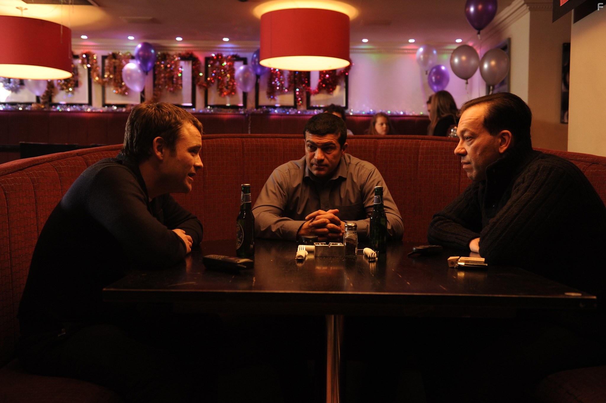 Neil Maskell, Tamer Hassan, and Terry Stone in Связанные кровью (2010)