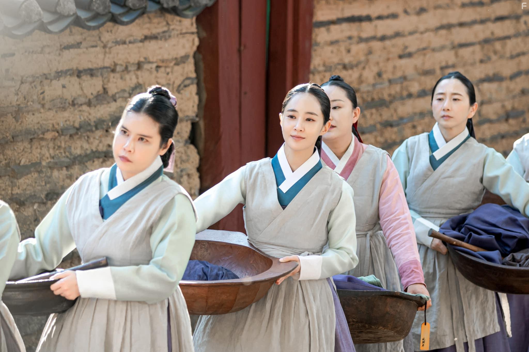 Yuri Kwon in Bossam: Unmyeongeul Humchida (2021)