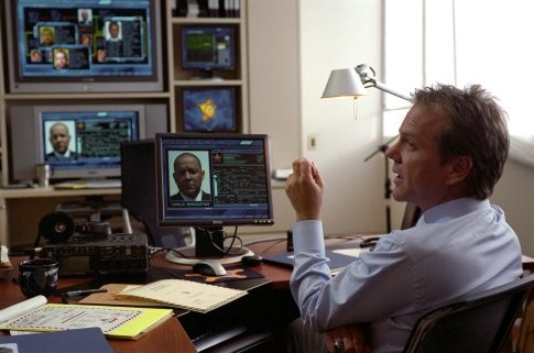 Kiefer Sutherland in Охранник (2006)