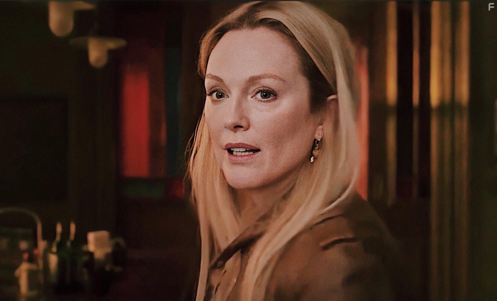 Julianne Moore in The Woman in the Window (2021)