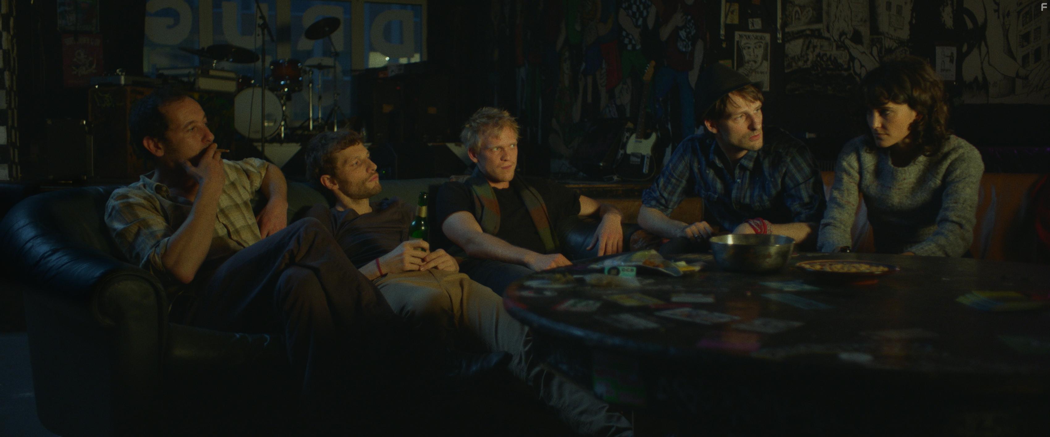 Ayla Gresta, Marcello S. Busato, Pit Bukowski, Steven Lange, and Matthias Rheinheimer in Ainda Temos a Imensido da Noite (2019)