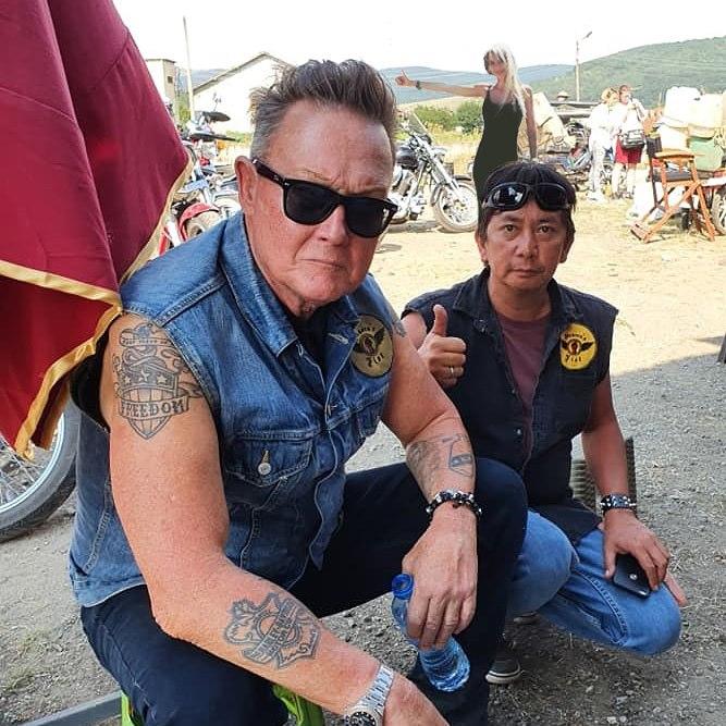 Robert Patrick and Franois Jean-Yves Couture in The Protg (2021)