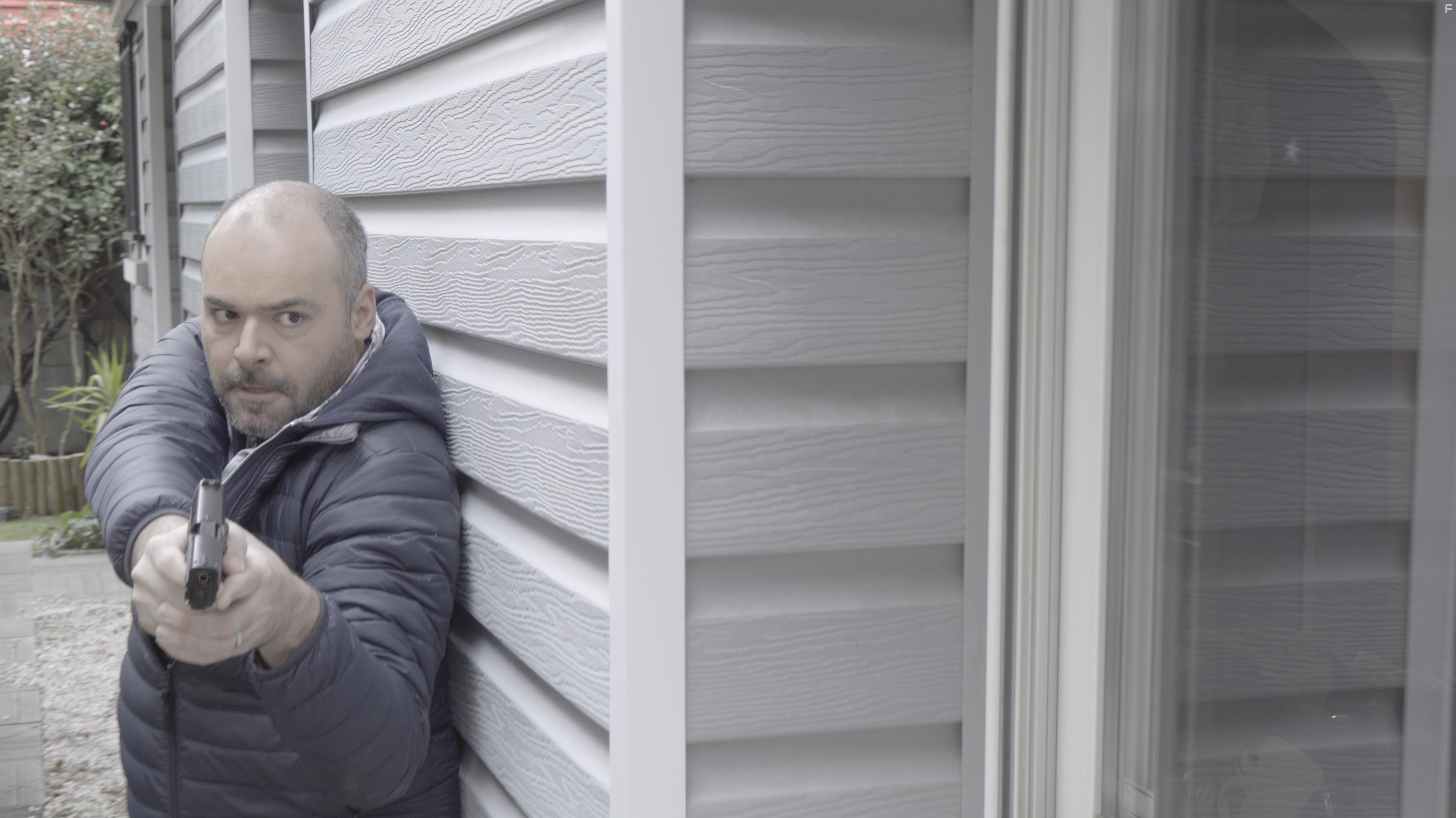 Julien Ivanowich in Blondie Maxwell Never Loses (2020)