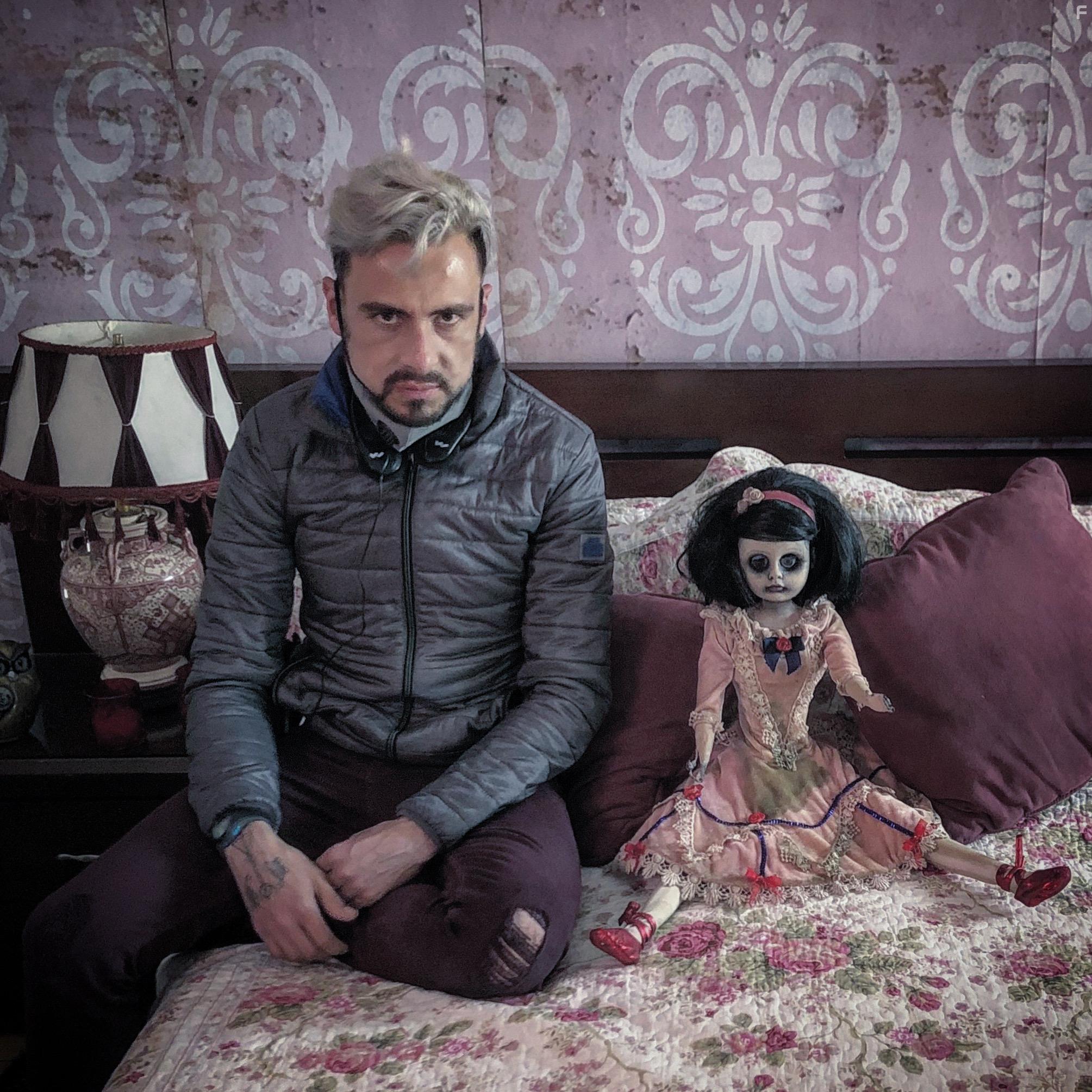 Oscar Botia in Haunted: Latin America (2021)