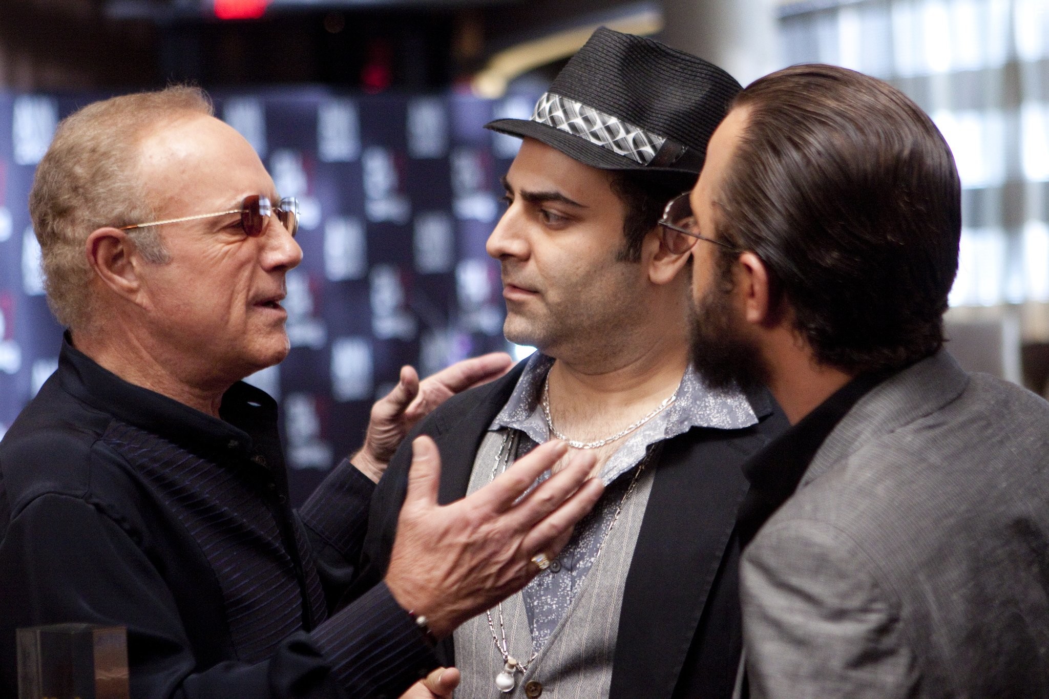 Giovanni Ribisi, James Caan, and Jason Antoon in Посредники (2009)