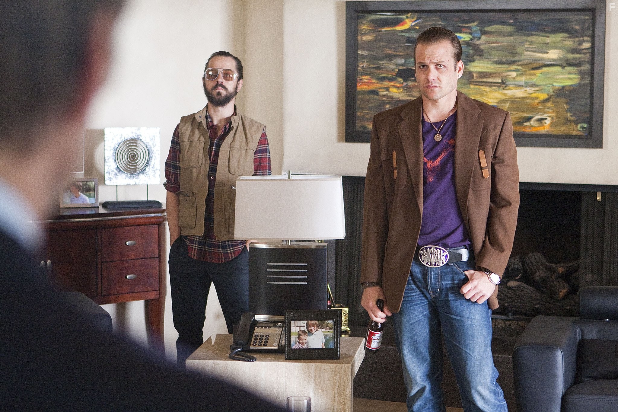 Giovanni Ribisi and Gabriel Macht in Посредники (2009)