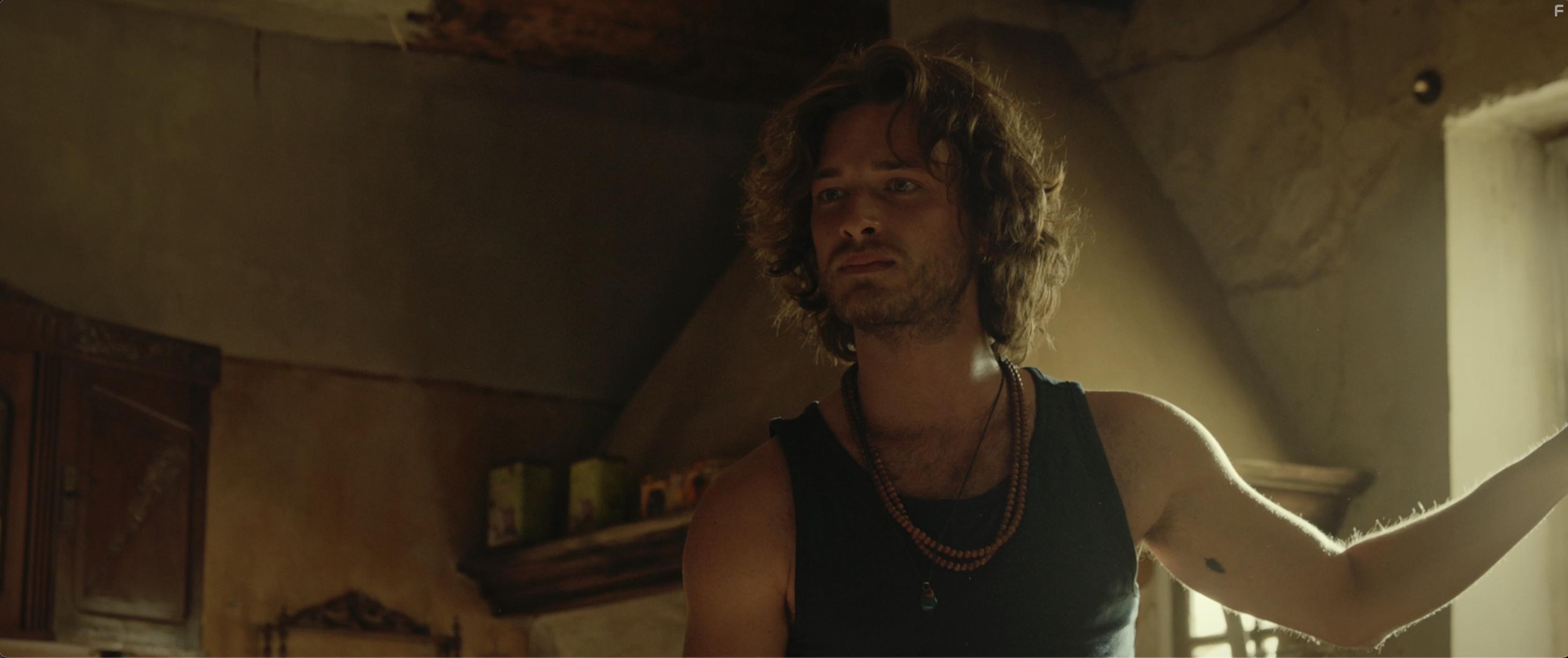 Laurent Baudens, Nicolas Cuche, Grard Jugnot, Gal Nouaille, Tristan Tortuyaux, Louka Meliava, Artus, and Camille Lou in Pourris gts (2021)