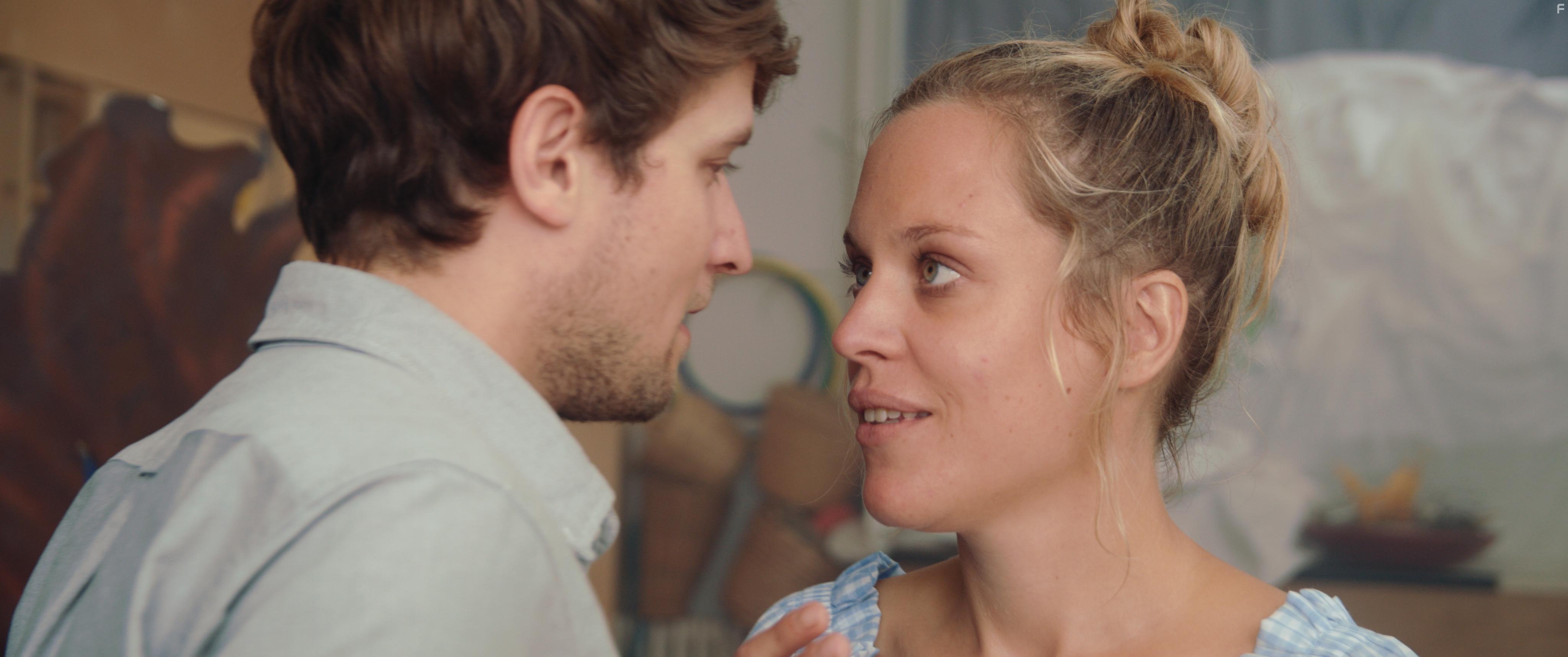 Matthias Britschgi and Anne Haug in Die fruchtbaren Jahre sind vorbei (2019)