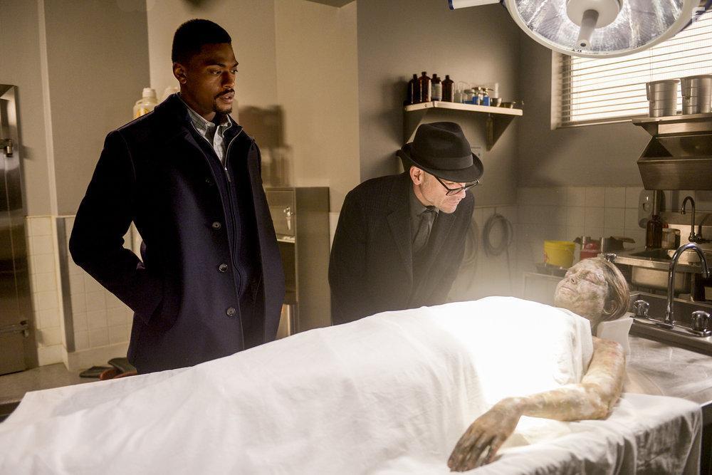 Paul Blackthorne, Megan Peta Hill, and Justin Cornwell in The InBetween (2019)