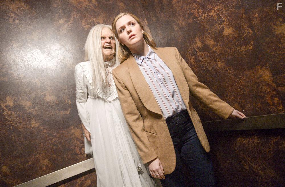 Ninon Parent and Harriet Dyer in The InBetween (2019)