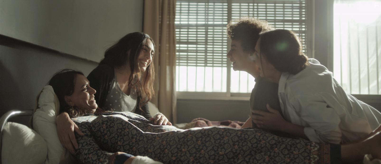 Женщины из блока Джей