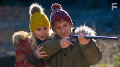 Katarina Cas and Vincenzo Nemolato in Paradise - Una nuova vita (2019)