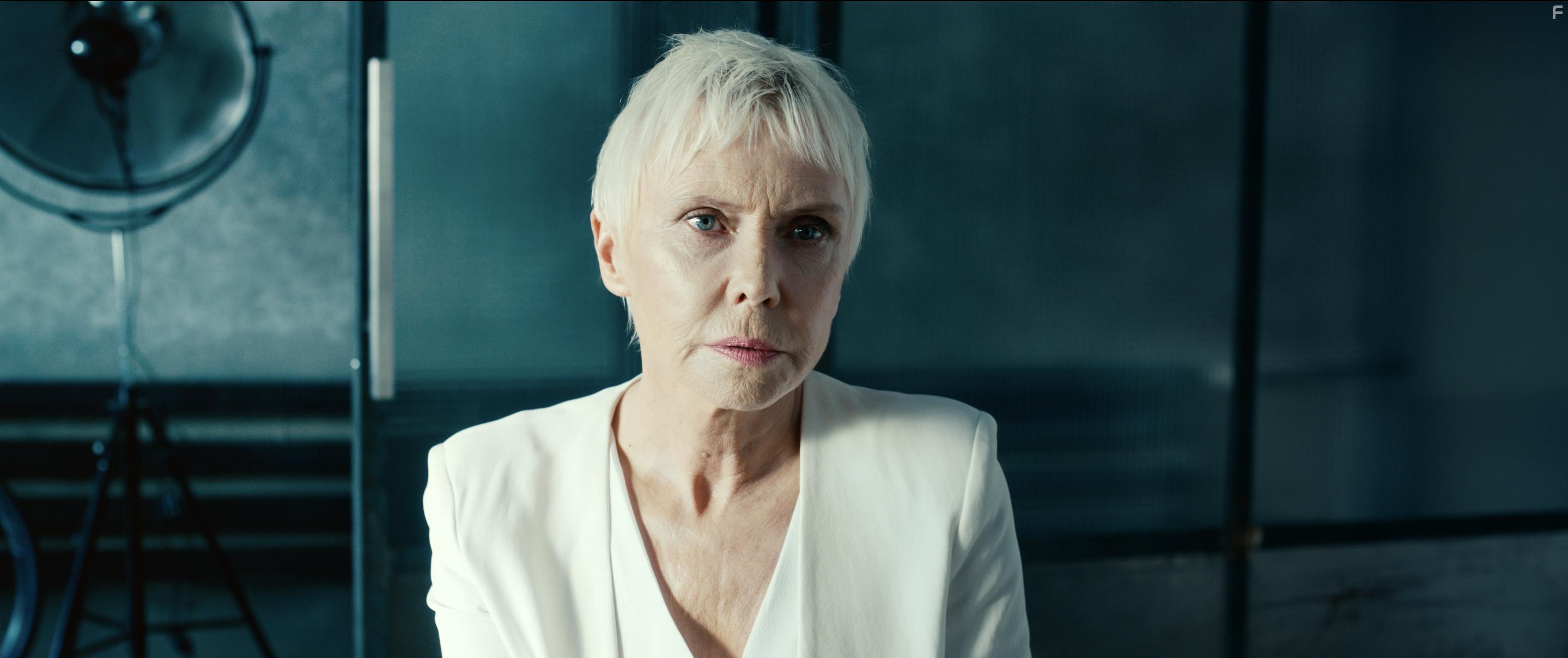 Ewa Blaszczyk in Fisheye (2020)